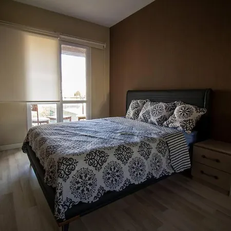 Lovely And Cozy 1 Bedroom Διαμέρισμα *
